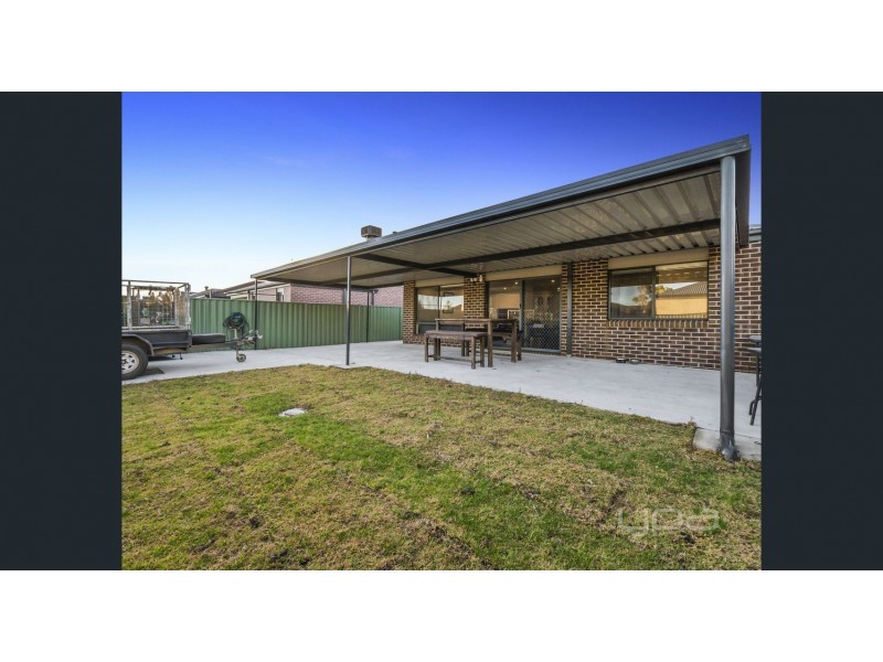 18 Herbal Avenue, Kurunjang VIC 3337