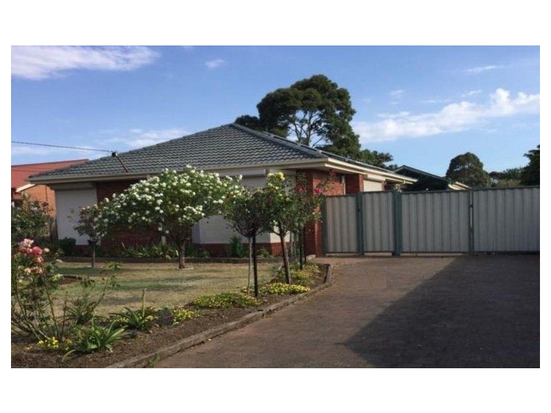 24 Toolern Street, Melton South VIC 3338