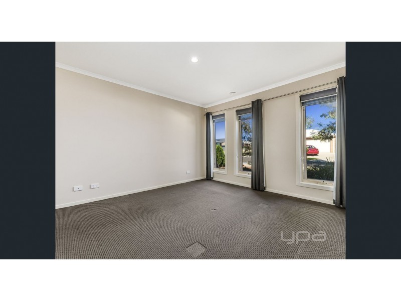 9 Stonehill Drive, Maddingley VIC 3340