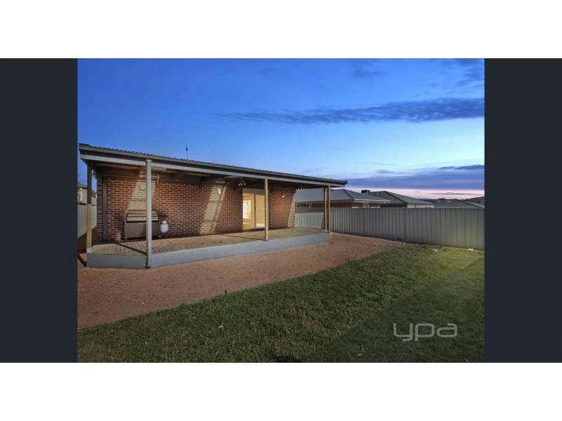 9 Stonehill Drive, Maddingley VIC 3340