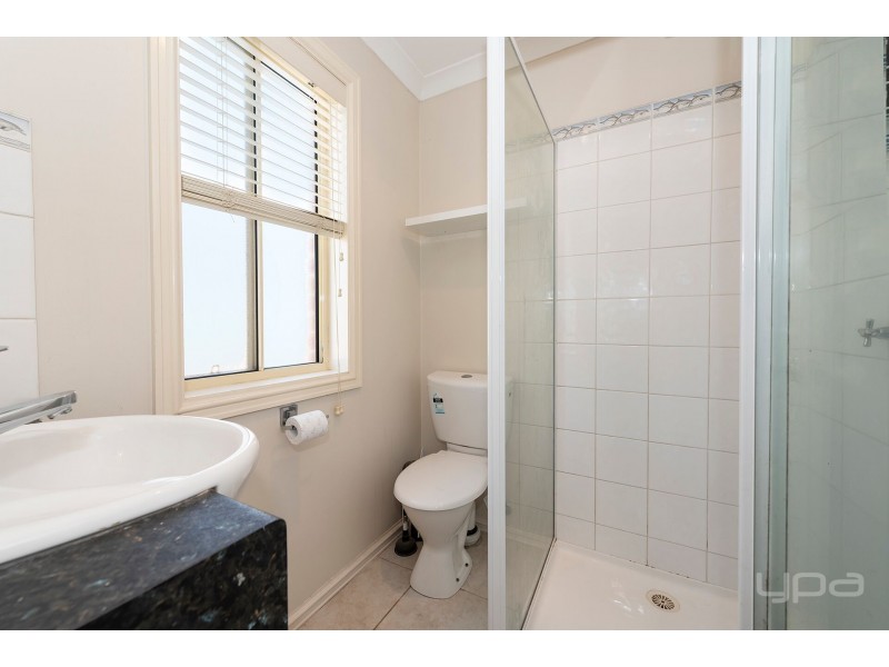 2 Urquhart Court, Darley VIC 3340