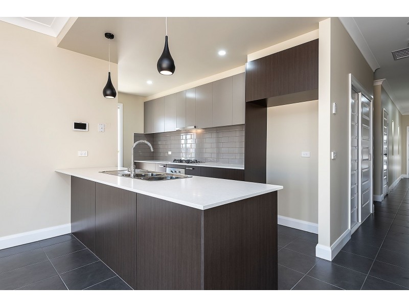 16 Emmett Street, Bacchus Marsh VIC 3340