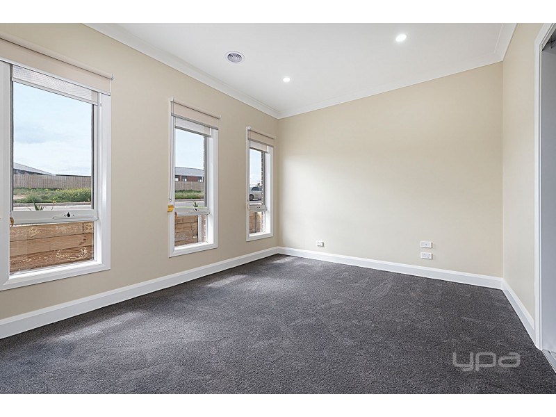 16 Emmett Street, Bacchus Marsh VIC 3340