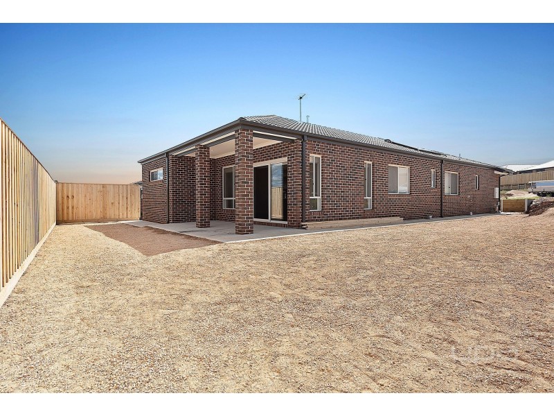 16 Emmett Street, Bacchus Marsh VIC 3340