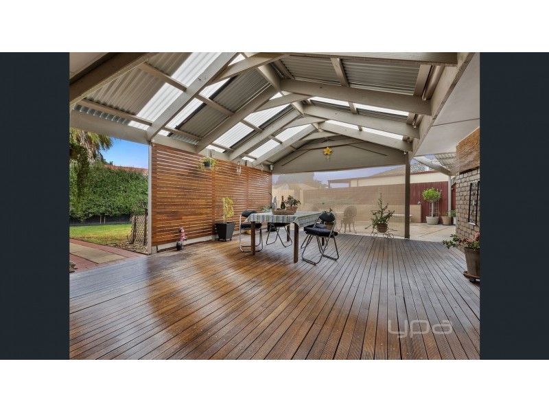 3 Berkley Place, Melton West VIC 3337