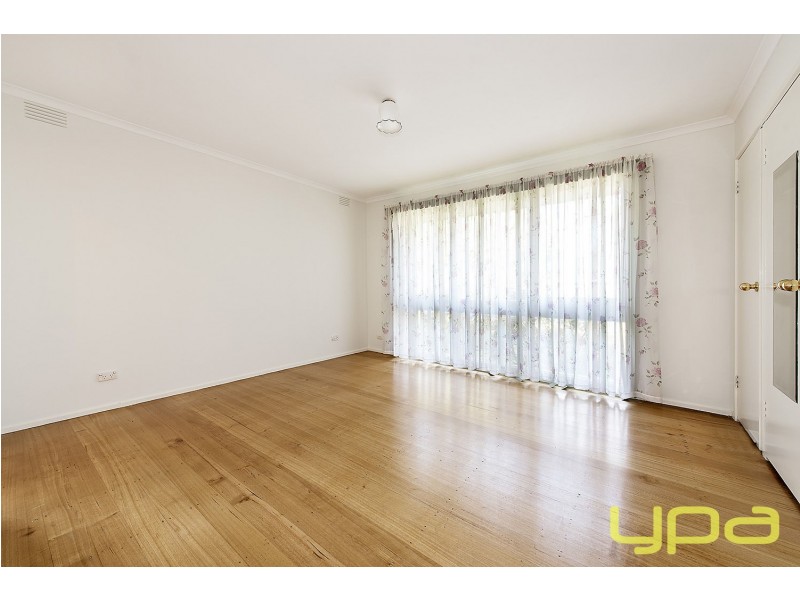 54 Rathdowne Circuit, Melton West VIC 3337