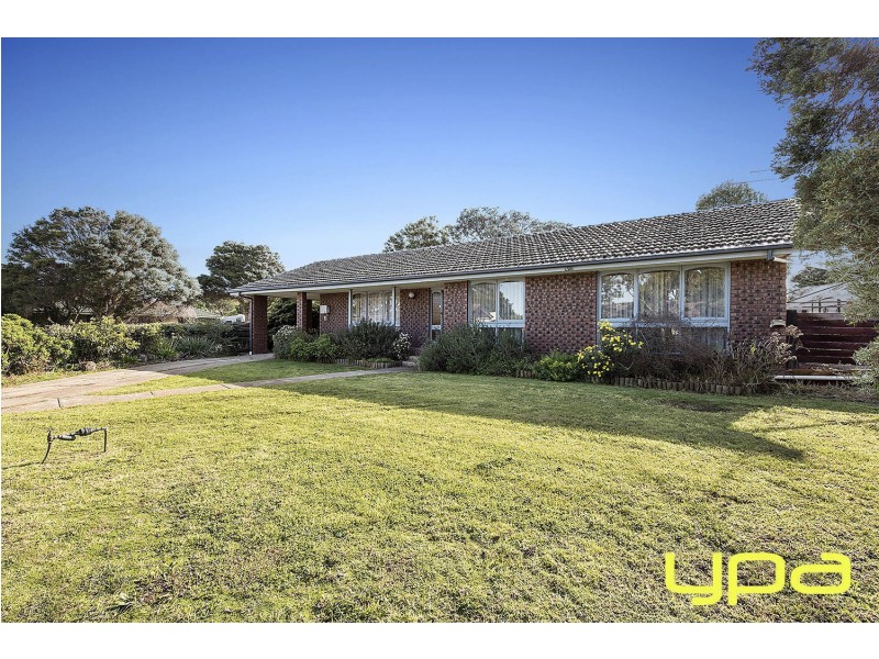 54 Rathdowne Circuit, Melton West VIC 3337