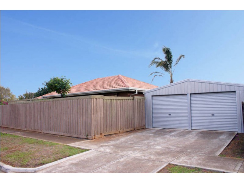 2 Wilson Road, Melton South VIC 3338