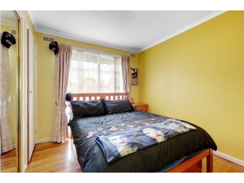 6 Neerim Street, Melton South VIC 3338