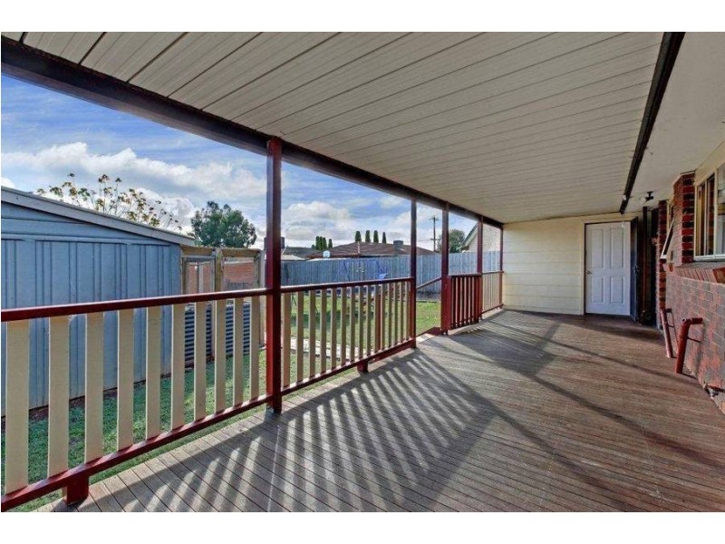 6 Neerim Street, Melton South VIC 3338