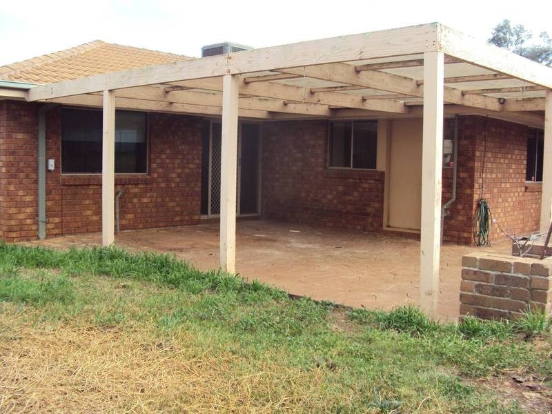 282 Coburns Road, Melton West VIC 3337