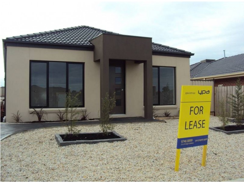 1/6 Granholm Grove, Melton West VIC 3337