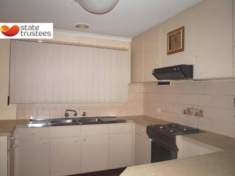 22 Bourke Road, Melton South VIC 3338