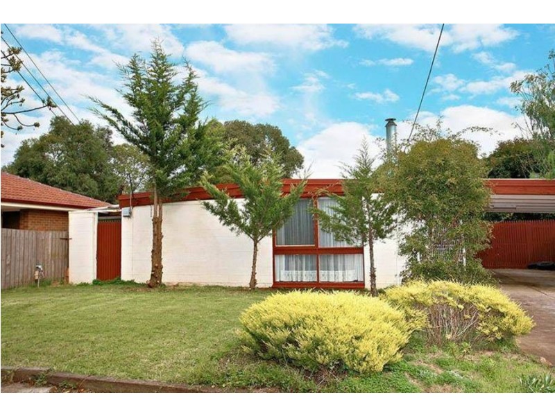 73 First Avenue, Melton South VIC 3338