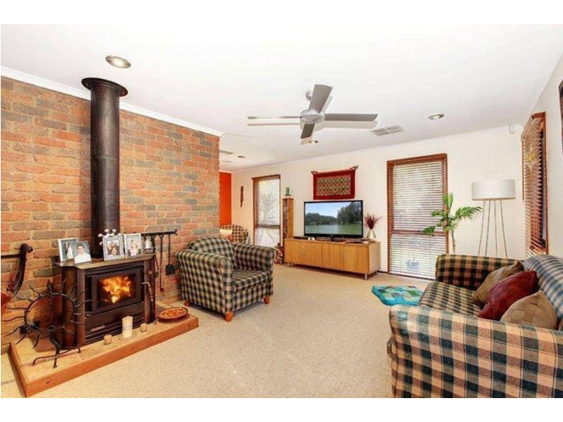 20 Alkemade Drive, Melton VIC 3337