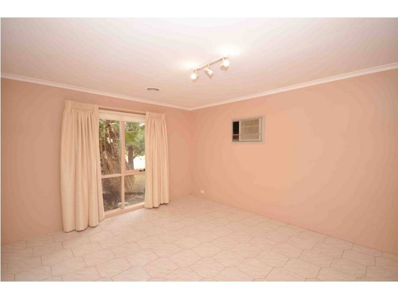 Meadow Heights VIC 3048