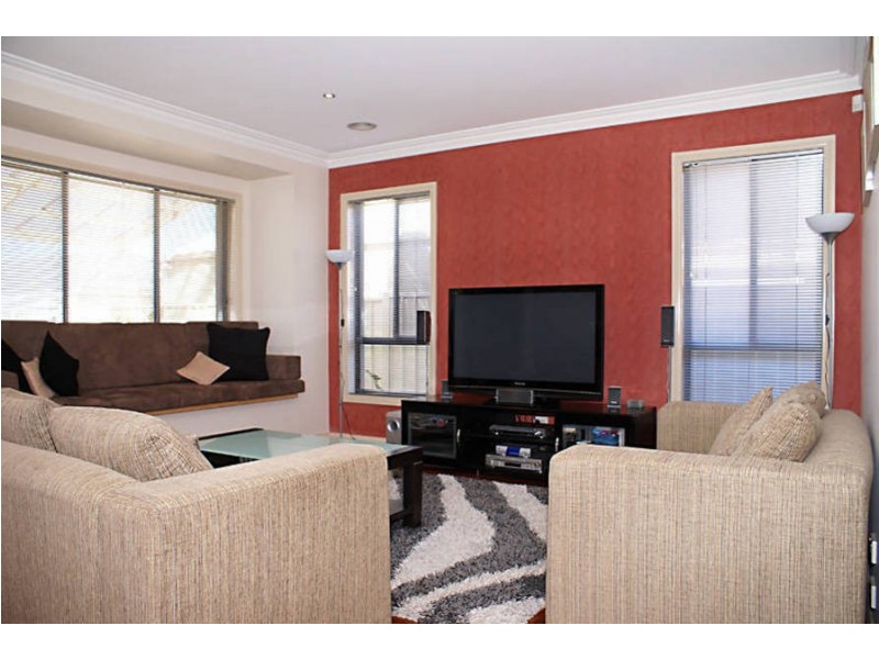 Roxburgh Park VIC 3064