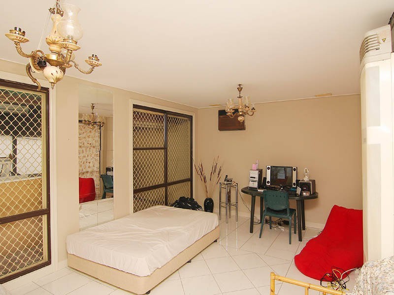 Meadow Heights VIC 3048