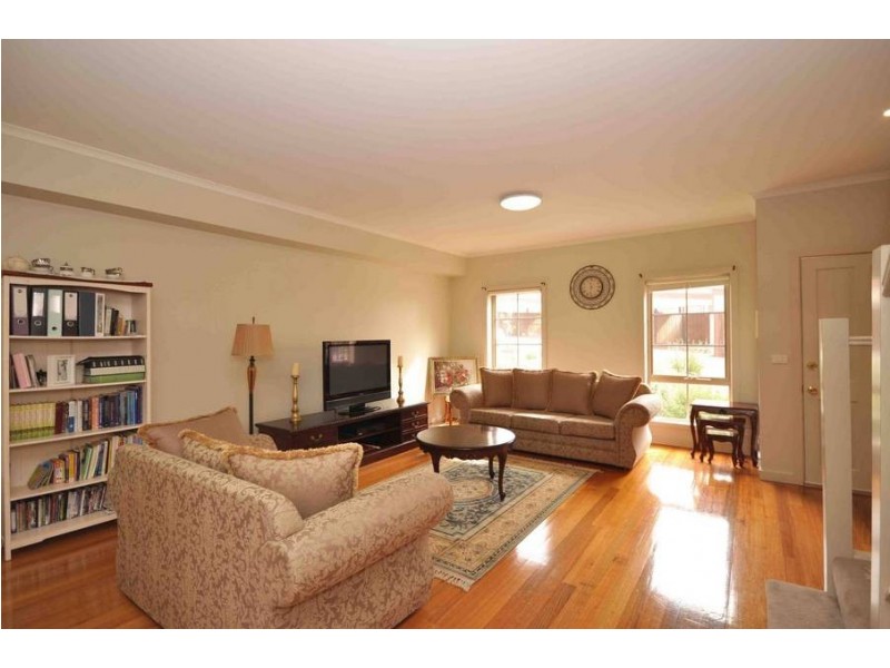 Roxburgh Park VIC 3064