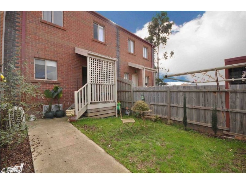 Roxburgh Park VIC 3064