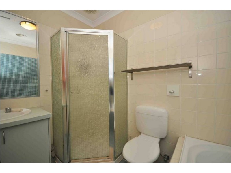 Roxburgh Park VIC 3064