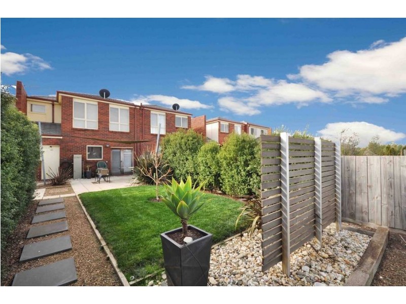 Roxburgh Park VIC 3064