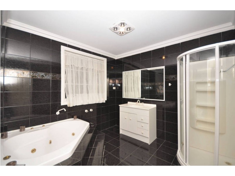 Meadow Heights VIC 3048