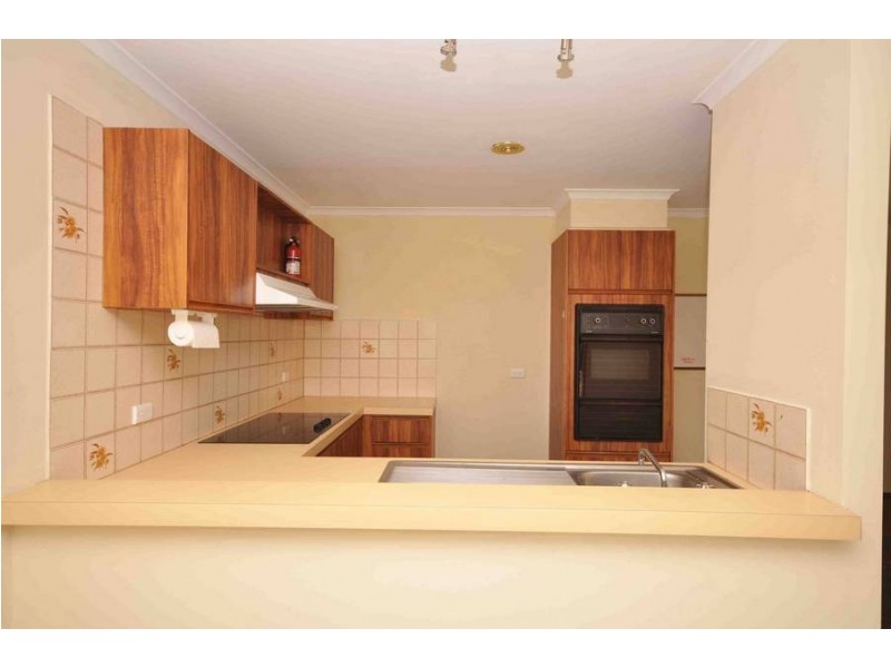 18 LIGHTWOOD CRESCENT, Meadow Heights VIC 3048