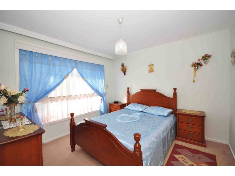 13 Buchan Street, Meadow Heights VIC 3048