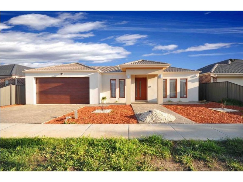 5 Markham Court, Roxburgh Park VIC 3064