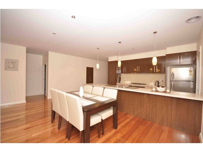 5 Markham Court, Roxburgh Park VIC 3064