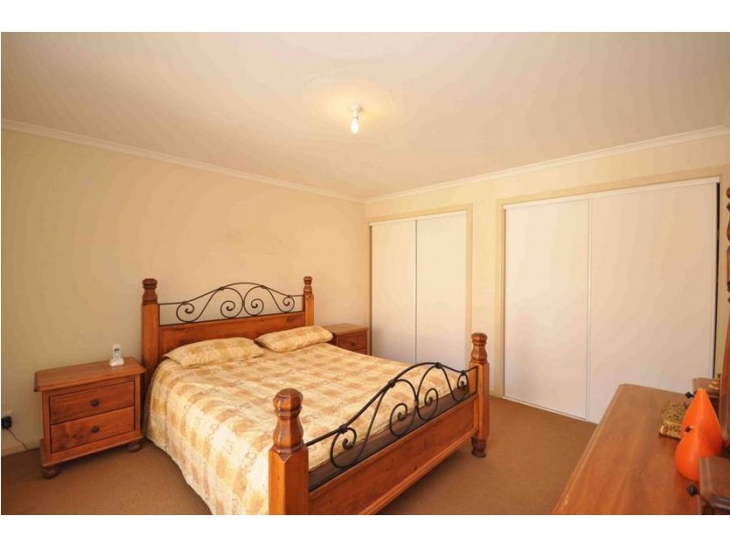 11/32 Papworth Place, Meadow Heights VIC 3048