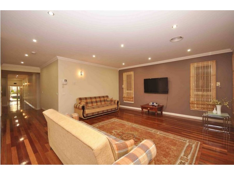 14 Wild Crescent, Roxburgh Park VIC 3064