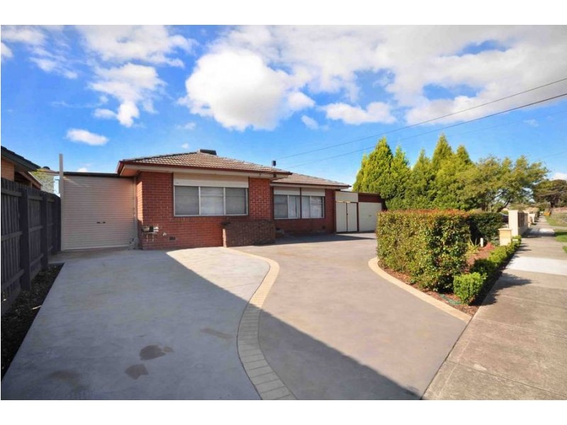 82 Geach Street, Dallas VIC 3047