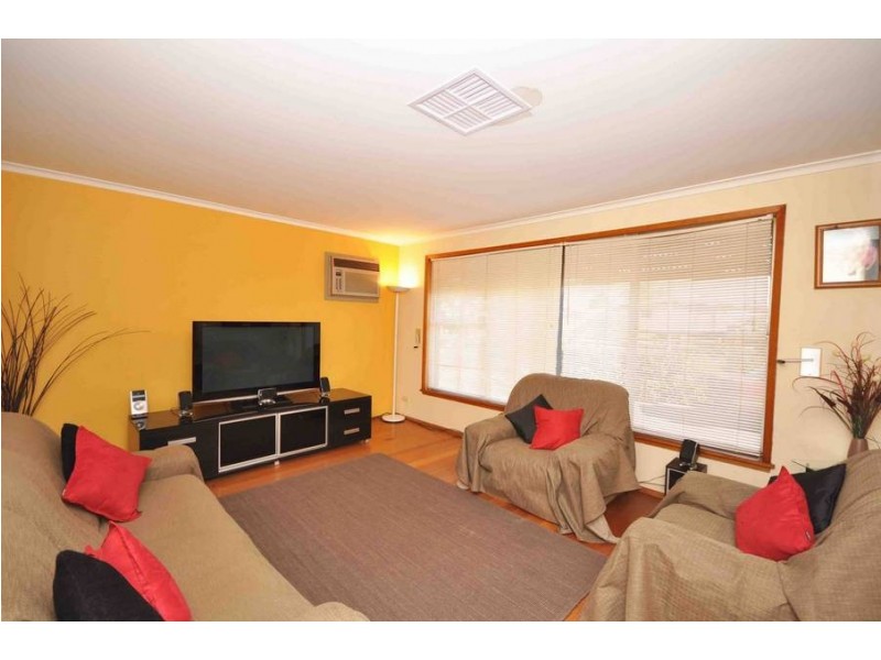 82 Geach Street, Dallas VIC 3047