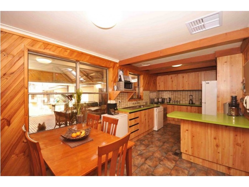 82 Geach Street, Dallas VIC 3047