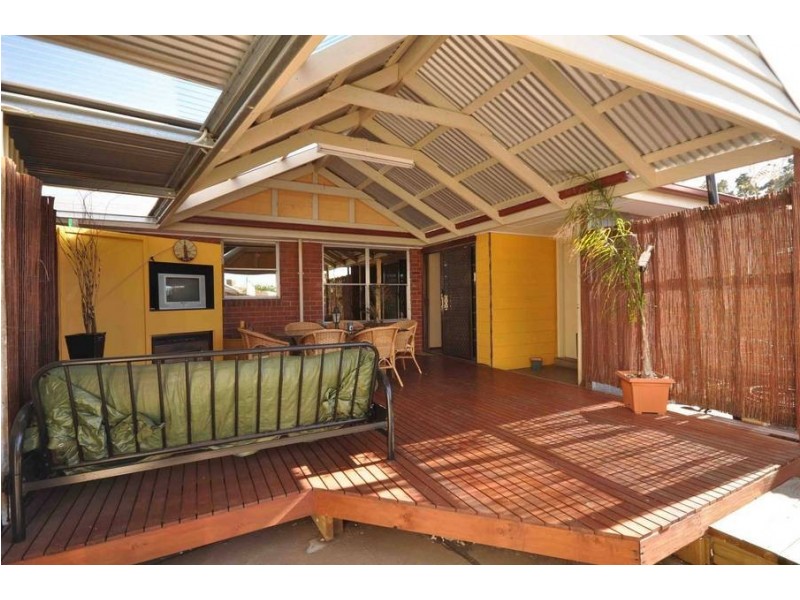 82 Geach Street, Dallas VIC 3047