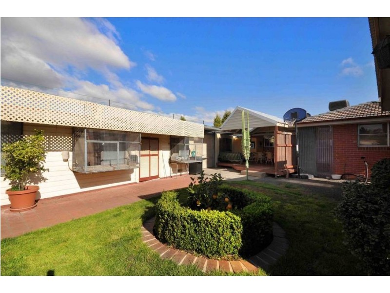 82 Geach Street, Dallas VIC 3047