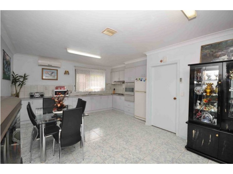 6 Dillwynia Place, Meadow Heights VIC 3048