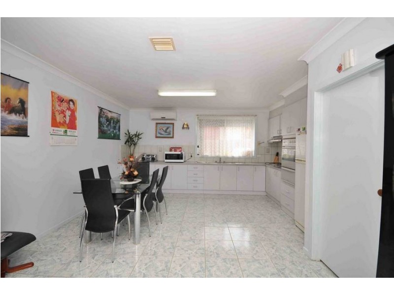 6 Dillwynia Place, Meadow Heights VIC 3048