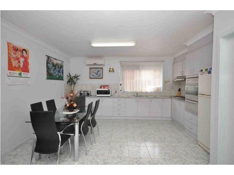 6 Dillwynia Place, Meadow Heights VIC 3048