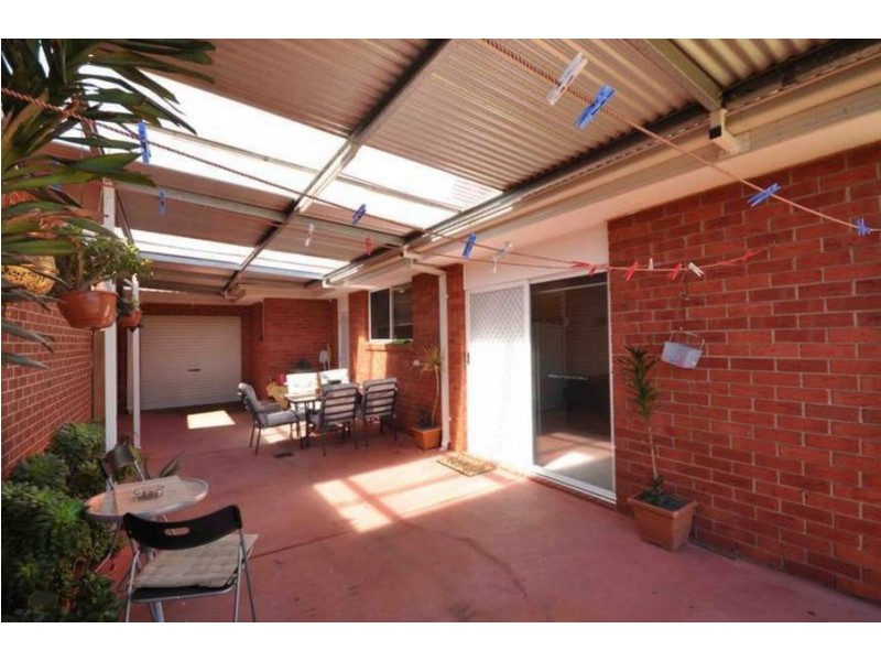 11 Murray Walk, Roxburgh Park VIC 3064