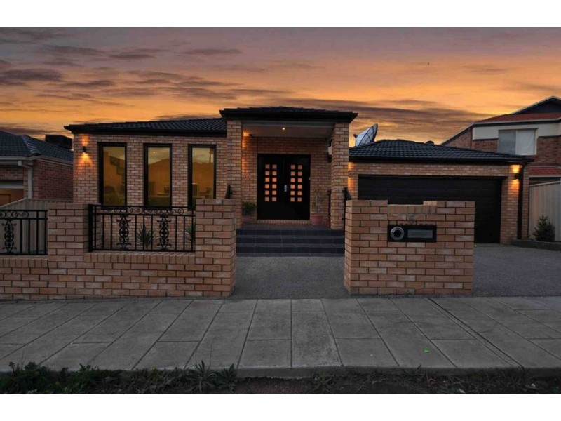 5 Hurley Rise, Roxburgh Park VIC 3064