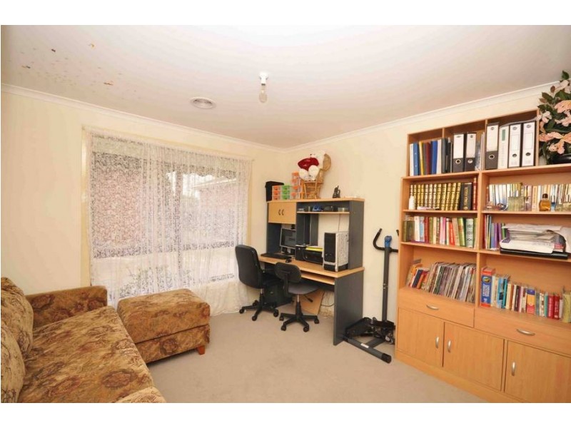 2/55 Tarcoola Avenue, Meadow Heights VIC 3048