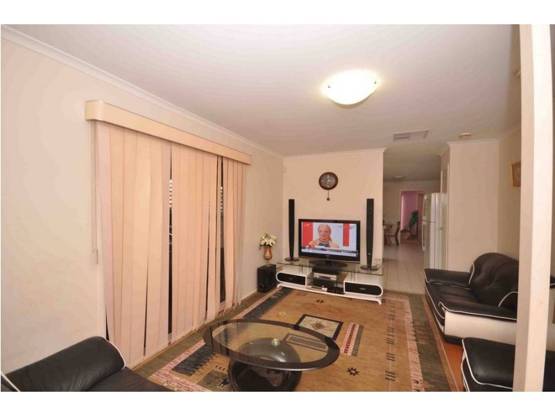 3 Harwood Place, Roxburgh Park VIC 3064