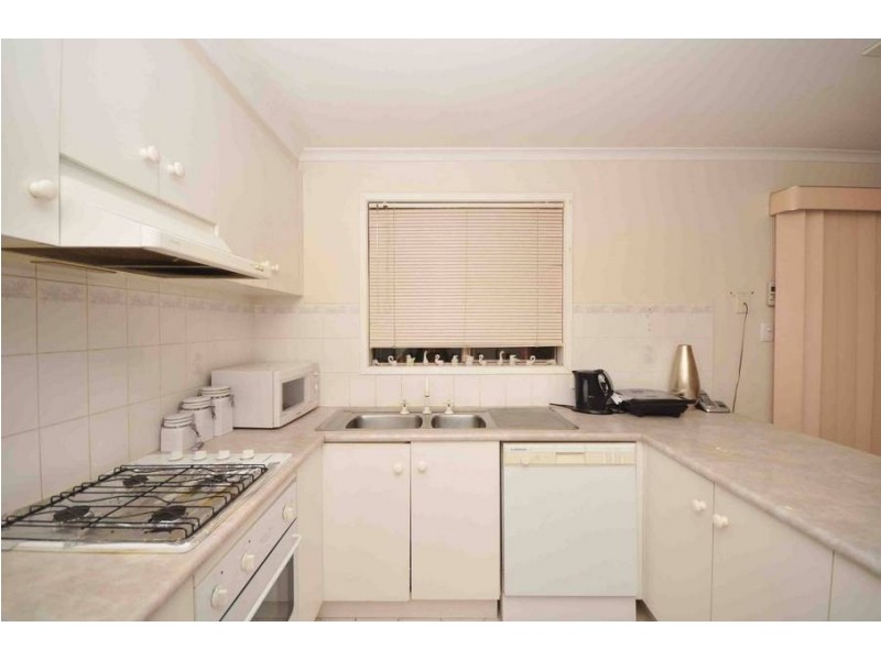 3 Harwood Place, Roxburgh Park VIC 3064