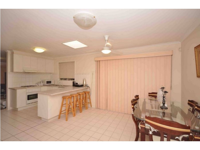 3 Harwood Place, Roxburgh Park VIC 3064