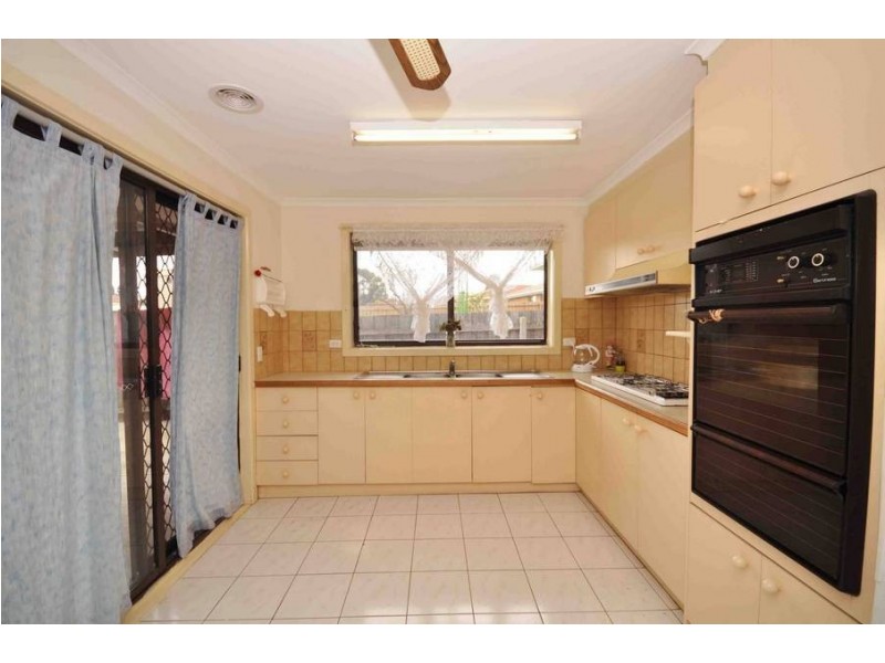 2/55 Tarkoola, Meadow Heights VIC 3048