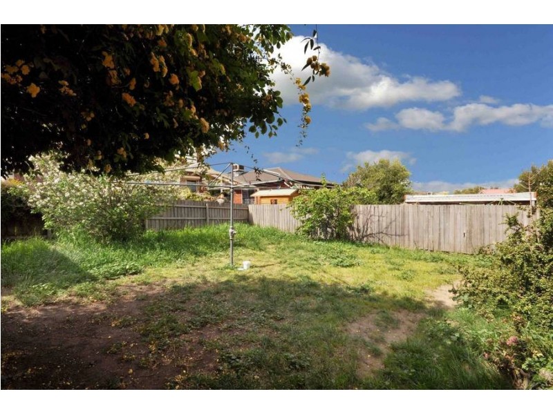 12 Elder Close, Meadow Heights VIC 3048