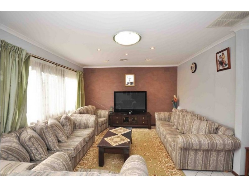 14 Ellam Court, Meadow Heights VIC 3048